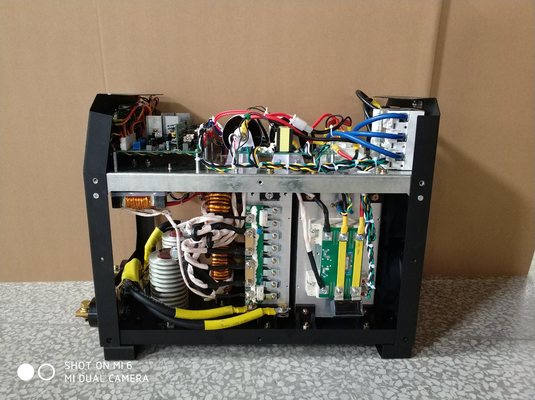 4. Modul-Schweißmaschine ZX7-800 MMA mit 88% Wirkungsgrad und Isolationsklasse F