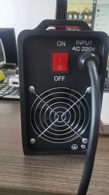 Mini IGBT Gleichstrom-MMA-Schweißer mit 3,7 KVA Eingangsleistung 60V AC220V 120A