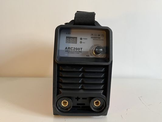 Mini IGBT Gleichstrom-MMA-Schweißer mit 3,7 KVA Eingangsleistung 60V AC220V 120A
